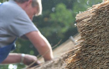 professional Llanelian Yn Rhos thatchers